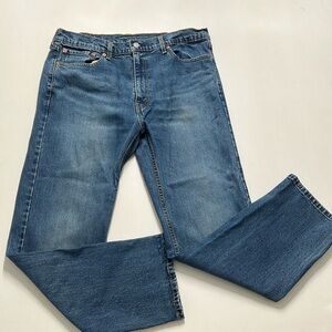 Men’s Levi’s denim jeans size 38x32.